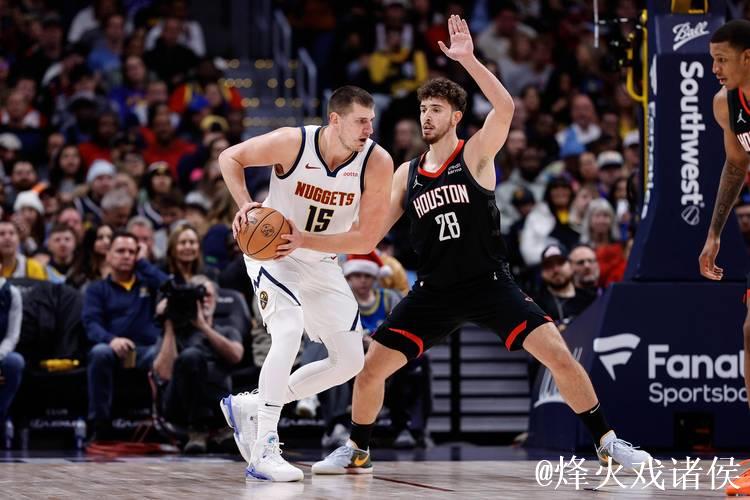 约基奇对阵火箭两场场均36.5分12.5篮板9.5助攻，三分命中率达53%