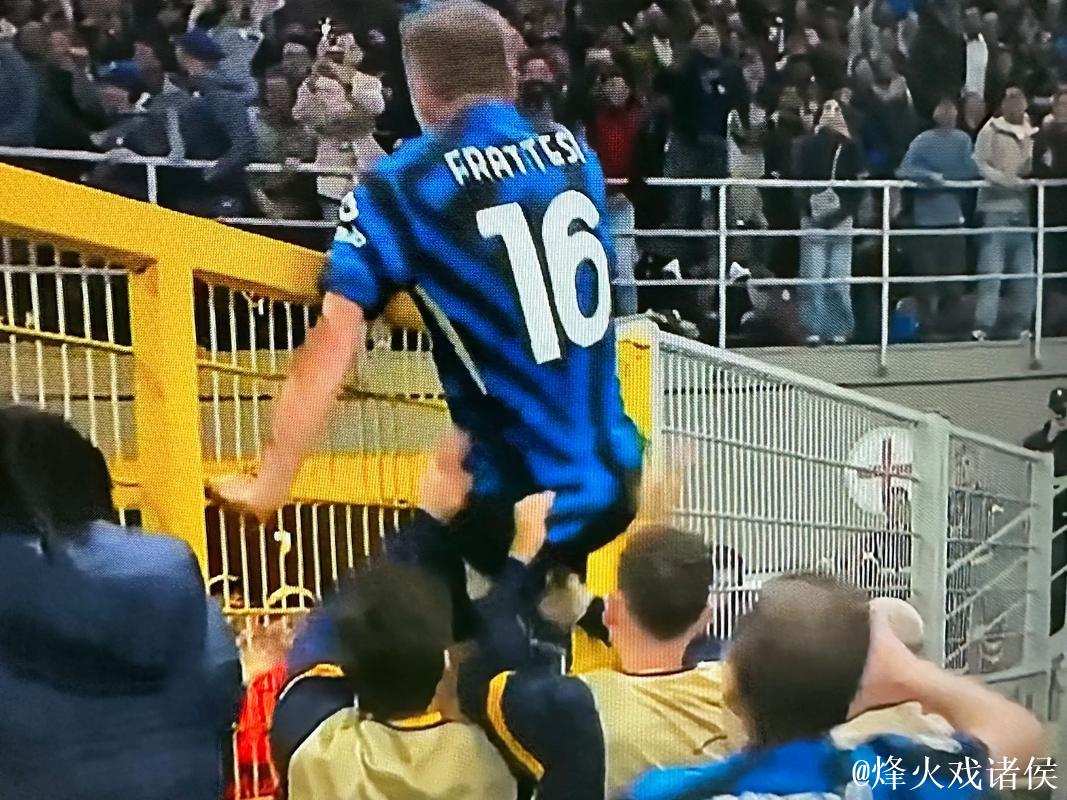 弗拉泰西：小时候踢前锋被迫改打中场