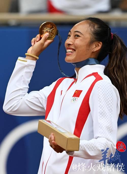 在郑钦文获亚军的这项赛事 中国15岁少女夺冠创历史